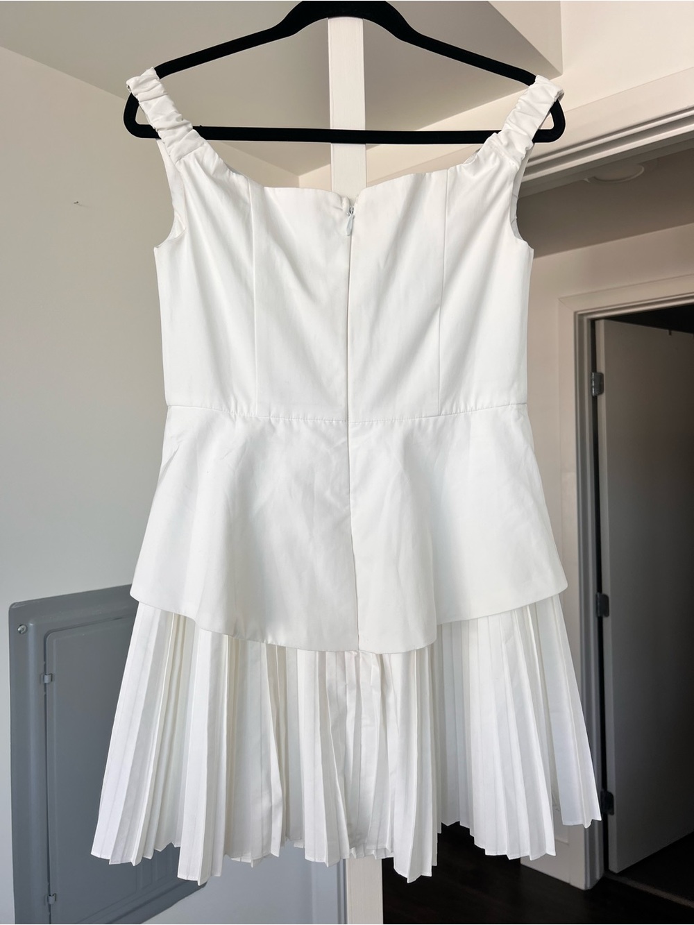 Showpo Izara Mini Dress White Sz US 8/Medium - Picture 6 of 15